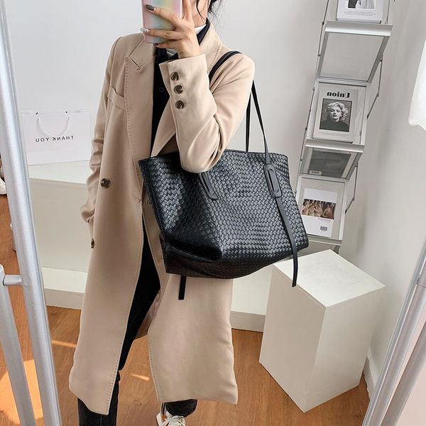 women bag 2020 new large bag handbag student leisure single shoulder shopping
women bag 2020 new large bag handbag student leisure single shoulder shopping