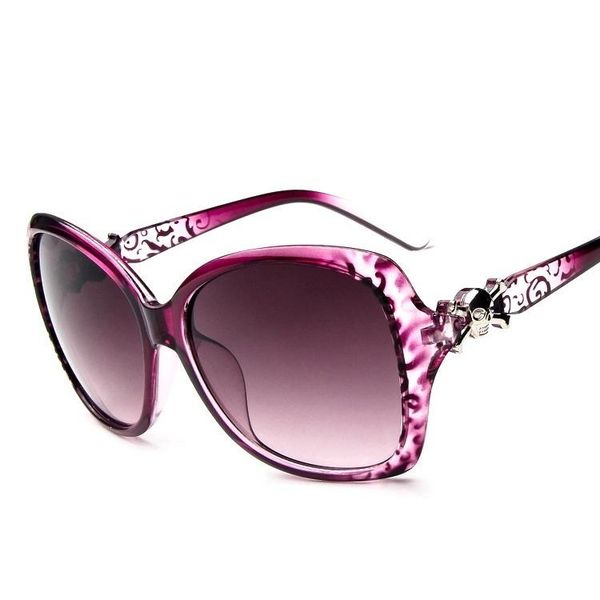 sunglasses women fashion anti-uv big skull frame glasses, White;black
sunglasses women fashion anti-uv big skull frame glasses, White;black