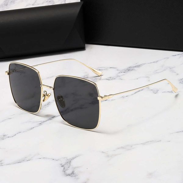 sunglasses men's new anti ultraviolet fashion net red driving glasses, White;black
sunglasses men's new anti ultraviolet fashion net red driving glasses, White;black