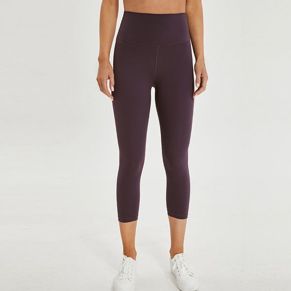 women high rise capris sports gym crop capris super quality 4 way stretch no-see throughfabric leggings h1210, Black
women high rise capris sports gym crop capris super quality 4 way stretch no-see throughfabric leggings h1210, Black