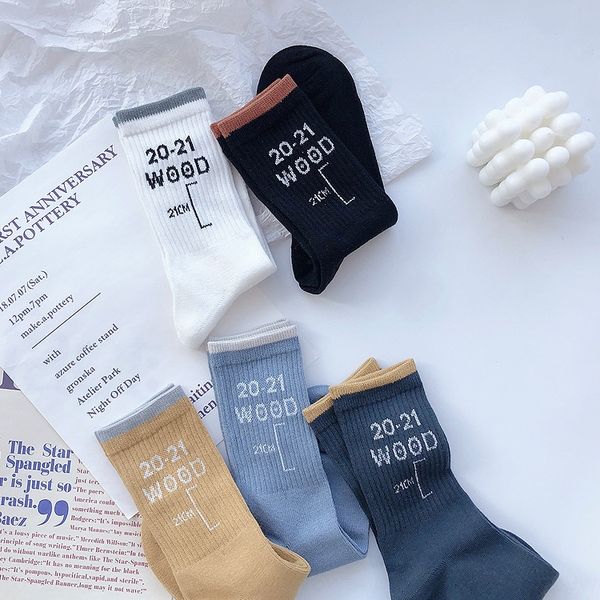 men's sports cotton medium sockssilk middle tube stockings korean version of medium tube socks jacquard fashion letter socks casual sto, Black
men's sports cotton medium sockssilk middle tube stockings korean version of medium tube socks jacquard fashion letter socks casual sto, Black
