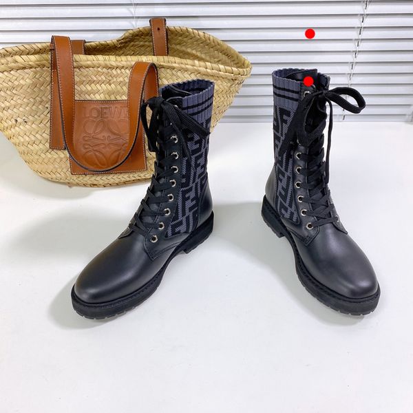 women designer pillow comfort ankle boots lady fashion soft down flat shoes waterproof nylon upper winter outdoor snowfield boot with box -m, Black
women designer pillow comfort ankle boots lady fashion soft down flat shoes waterproof nylon upper winter outdoor snowfield boot with box -m, Black