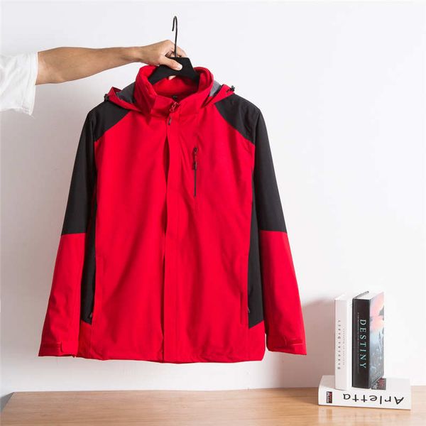 classic counter north three-in-one couples waterproof windproof breathable jacket inner warmth liner outer fabric wear-resistant 5 colors, Black;brown
classic counter north three-in-one couples waterproof windproof breathable jacket inner warmth liner outer fabric wear-resistant 5 colors, Black;brown