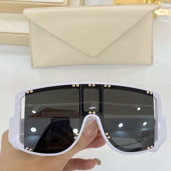 2021 new full-frame conjoined sunglasses temperament european and american fashion catwalk sunglasses star same size 50,19,145
2021 new full-frame conjoined sunglasses temperament european and american fashion catwalk sunglasses star same size 50,19,145