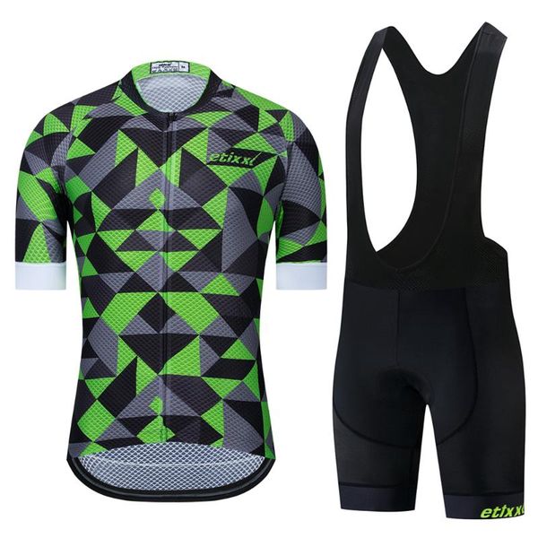 2020 летний велоспорт set мужчины велосипед одежда велосипед wear майо ropa ciclismo с коротким рукавом задействуя джерси наборы черный bib, Black;blue
2020 летний велоспорт set мужчины велосипед одежда велосипед wear майо ropa ciclismo с коротким рукавом задействуя джерси наборы черный bib, Black;blue