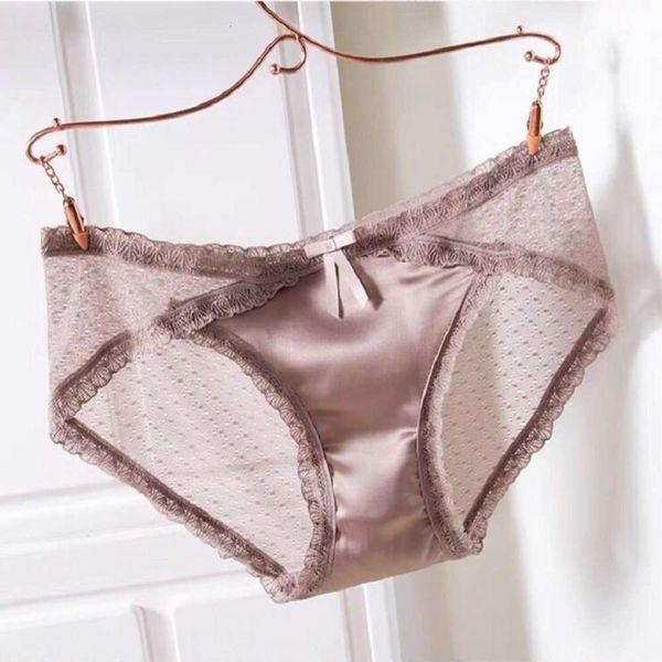 high end french traceless ultra thin satin mesh breathable lace underwear women's pure cotton mid low waist briefs, Black;pink
high end french traceless ultra thin satin mesh breathable lace underwear women's pure cotton mid low waist briefs, Black;pink