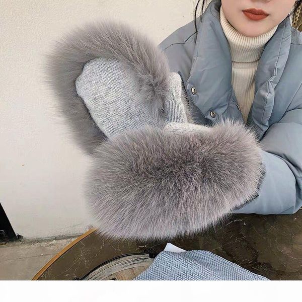 2019 new women winter luxury real fox fur gloves wool kintting mittens girls ski gloves warm fur mitts russian lady wrist glove cj191225, Blue;gray
2019 new women winter luxury real fox fur gloves wool kintting mittens girls ski gloves warm fur mitts russian lady wrist glove cj191225, Blue;gray