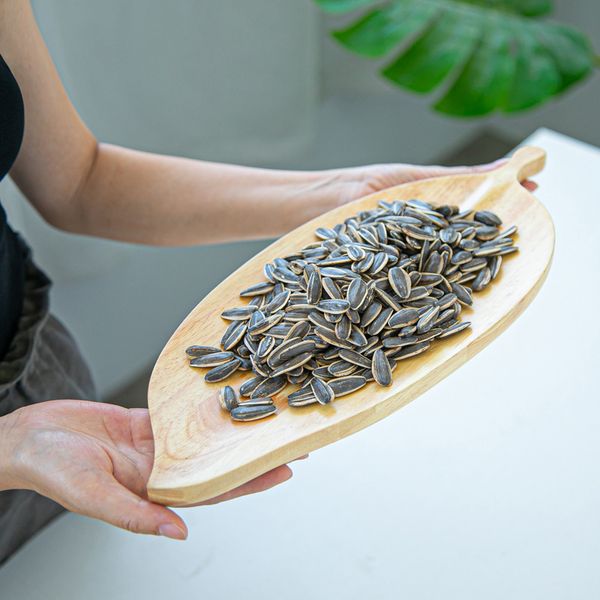 2021 new leaf pattern walnut rubber pan fruit dishes saucer tea tray dessert dinner bread wood plate storage trays kui1
2021 new leaf pattern walnut rubber pan fruit dishes saucer tea tray dessert dinner bread wood plate storage trays kui1