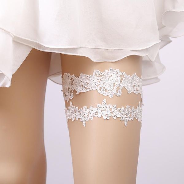 wedding garter rhinestone beading white embroidery floral garters for women/female/bride thigh ring bridal leg garter1, Black;white 
wedding garter rhinestone beading white embroidery floral garters for women/female/bride thigh ring bridal leg garter1, Black;white