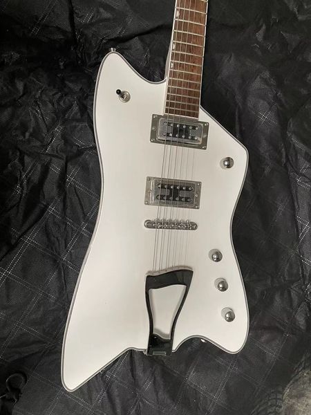 white six string electric guitar. we can customize any style of electric guitar and bass guitar
white six string electric guitar. we can customize any style of electric guitar and bass guitar