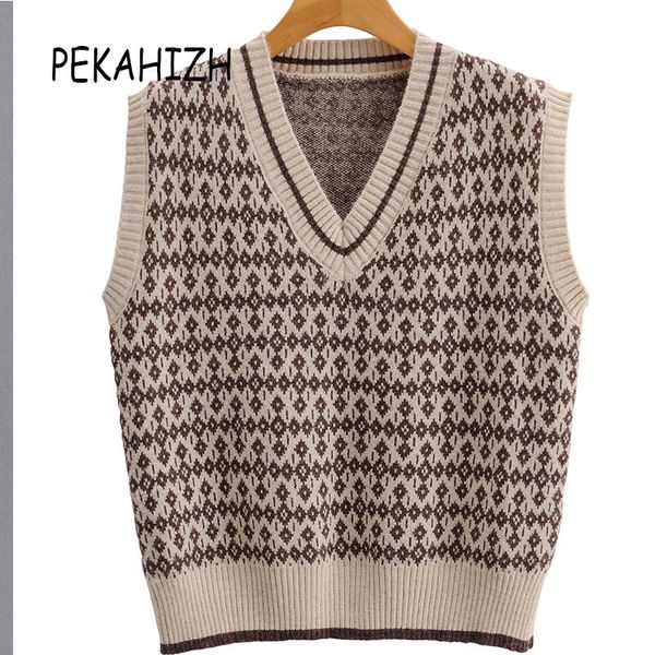 women's vests vintage v-neck sleeveless plaid knitted sweater fashion slim warm sweet cute pullover vest lady casual loose chic top, Black;white
women's vests vintage v-neck sleeveless plaid knitted sweater fashion slim warm sweet cute pullover vest lady casual loose chic top, Black;white