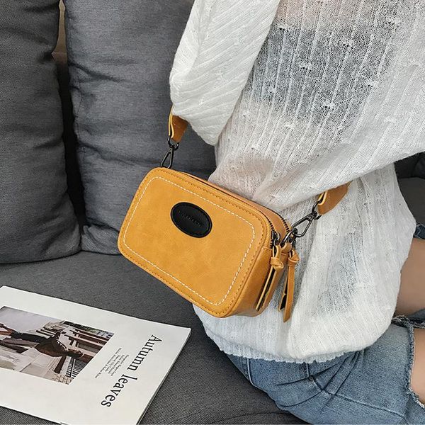 vintage wide strap women crossbody bags designer luxury pu leather lady shoulder messenger bag small flap square purses female
vintage wide strap women crossbody bags designer luxury pu leather lady shoulder messenger bag small flap square purses female