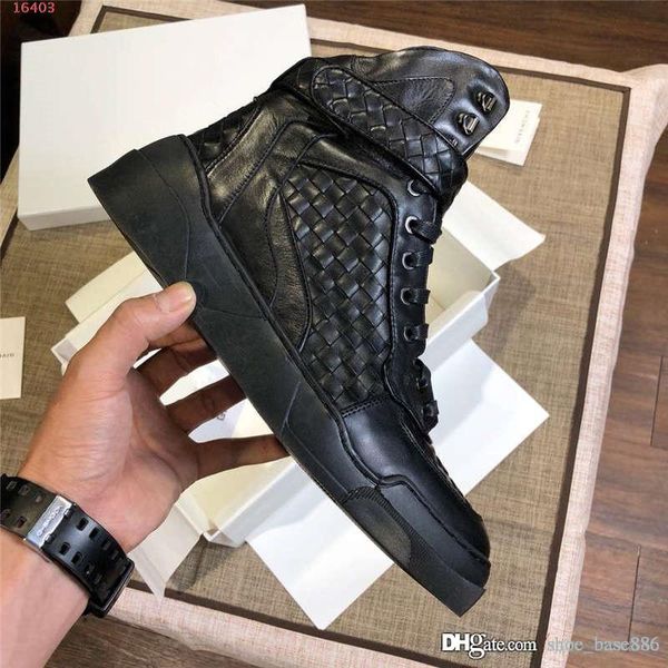 2019 genuine leather men shoes black trendy hi-men ankle boots imported sheepskin lining size 38-45
2019 genuine leather men shoes black trendy hi-men ankle boots imported sheepskin lining size 38-45