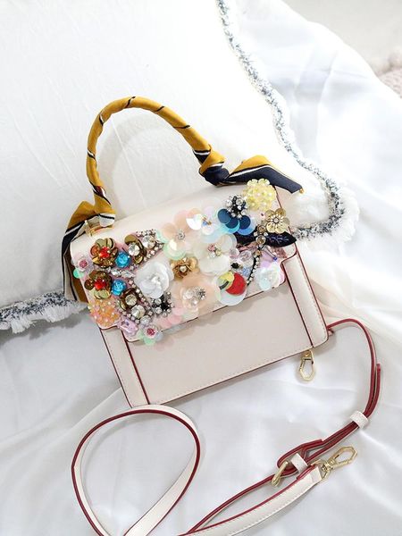 in autumn of 2020, the new fashionable ladies'bags are purely handmade and custom-made flower-inlaid bags, handbags with
in autumn of 2020, the new fashionable ladies'bags are purely handmade and custom-made flower-inlaid bags, handbags with