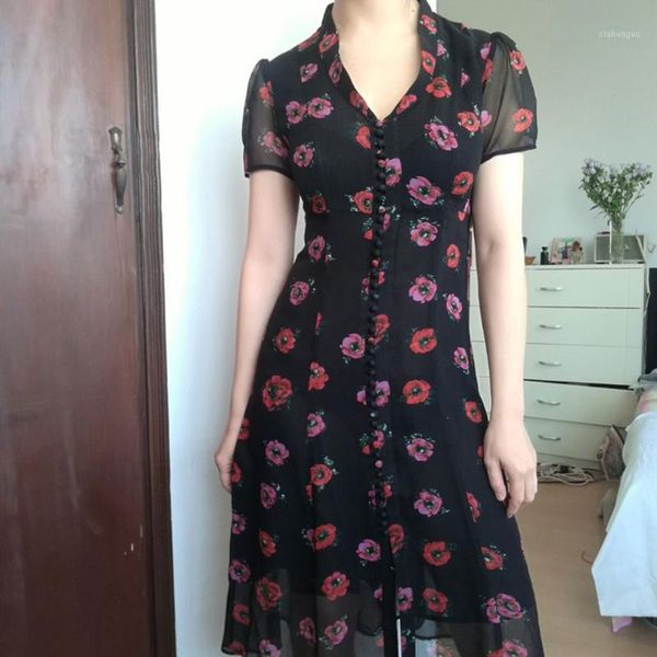 women's floral print silk midi dress short sleeve soft v-neck buttons beach style long dress1, Black;gray
women's floral print silk midi dress short sleeve soft v-neck buttons beach style long dress1, Black;gray