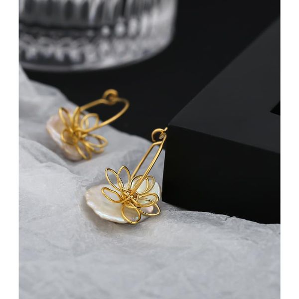 hoop & huggie ymyw natural baroque freshwater pearl earrings korean fashion trendy metal flowers sweet boucles d'oreilles pour femmes, Golden;silver
hoop & huggie ymyw natural baroque freshwater pearl earrings korean fashion trendy metal flowers sweet boucles d'oreilles pour femmes, Golden;silver