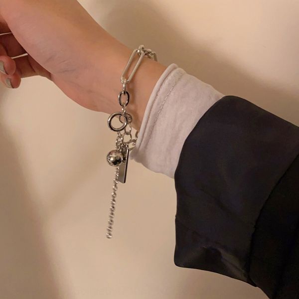 basrg blogger's same style net women's bracel korean version simple personality titanium women's bracelet steel versatile ins, Golden;silver
basrg blogger's same style net women's bracel korean version simple personality titanium women's bracelet steel versatile ins, Golden;silver