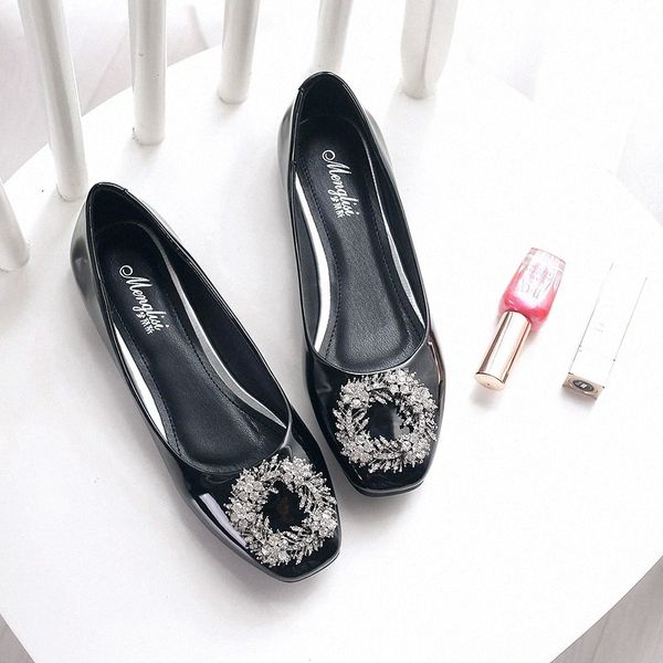 plus size 35-43 women flat shoes fashion patent leather rhinestone ladies loafers flat casual shoes 2018 new chaussure femme #fe1z
plus size 35-43 women flat shoes fashion patent leather rhinestone ladies loafers flat casual shoes 2018 new chaussure femme #fe1z