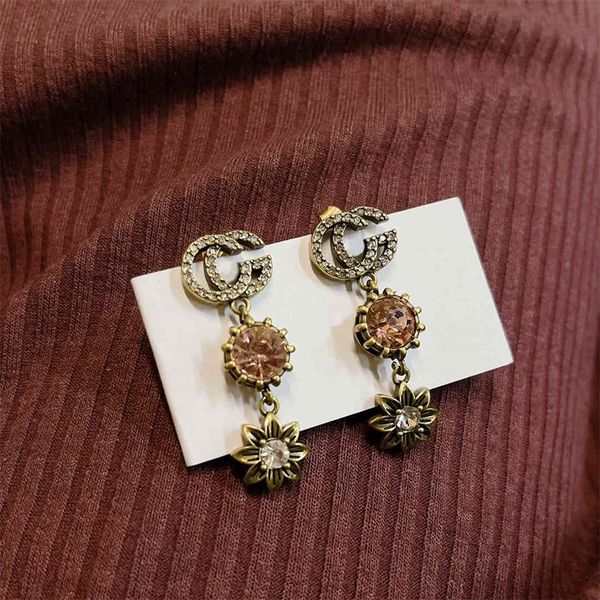 high-end fashion simple brilliant diamonds gold earrings jewel luxury_ril2, Golden;silver
high-end fashion simple brilliant diamonds gold earrings jewel luxury_ril2, Golden;silver