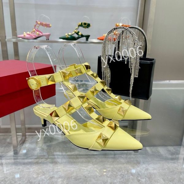 2022 luxury spring summer men's shoes air cushion leisure sports are full of science and technolog yh211226, Red;white
2022 luxury spring summer men's shoes air cushion leisure sports are full of science and technolog yh211226, Red;white