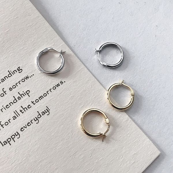 ins net red earrings female ring gas s925 sterling silver european and american circle earrings personalized wild ear jewelry, Golden;silver
ins net red earrings female ring gas s925 sterling silver european and american circle earrings personalized wild ear jewelry, Golden;silver
