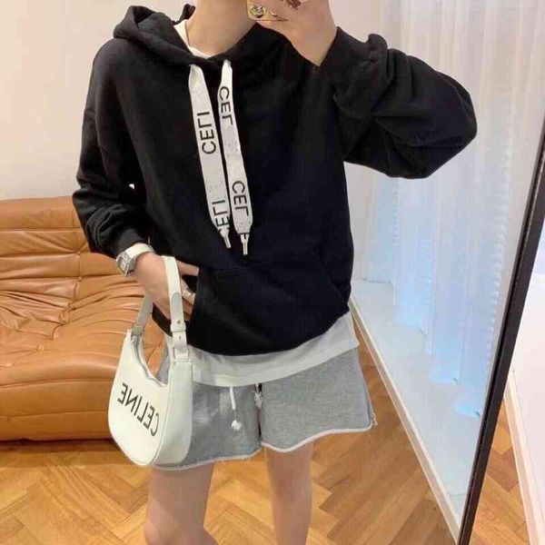 2022 factory wholesale new model 21 early autumn drawstring webbing letter hooded pullover for men and women, Black
2022 factory wholesale new model 21 early autumn drawstring webbing letter hooded pullover for men and women, Black