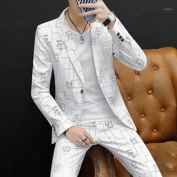 2020 men's cool printed suit youth casual single button thin suit two pieces1, White;black
2020 men's cool printed suit youth casual single button thin suit two pieces1, White;black