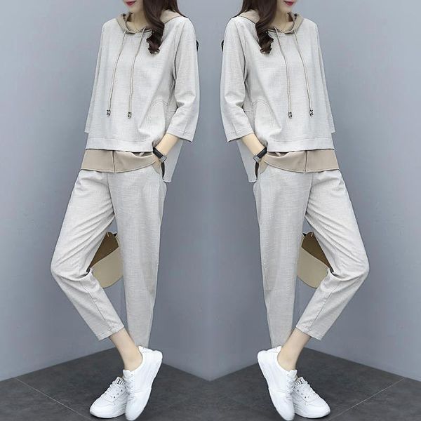 2 piece set 2021 spring new casual sports suit female fashion korean version of the loose large size temperament pants of tide, White
2 piece set 2021 spring new casual sports suit female fashion korean version of the loose large size temperament pants of tide, White