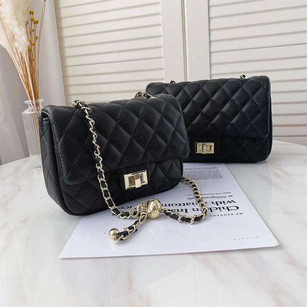 luxury women's bag 2020 sac a main women's fashion bag pu leather lingge embroidery postman travel wallet
luxury women's bag 2020 sac a main women's fashion bag pu leather lingge embroidery postman travel wallet