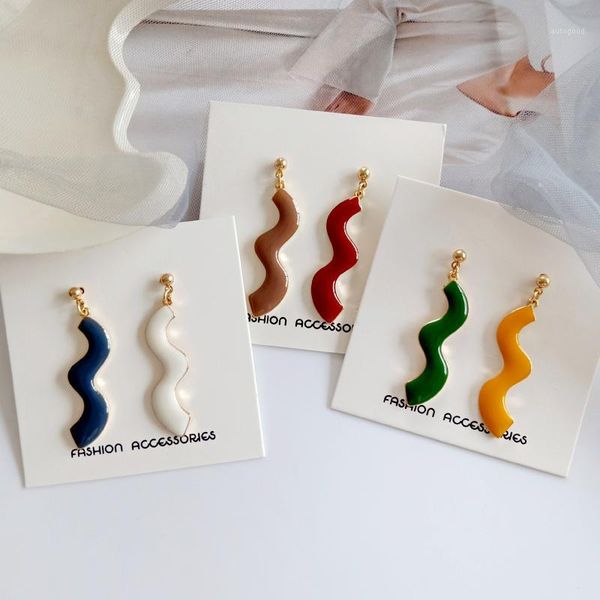 stud 2021 the geometry curve wave earrings web celebrity ear clip drip asymmetric contrast color earrings1, Golden;silver
stud 2021 the geometry curve wave earrings web celebrity ear clip drip asymmetric contrast color earrings1, Golden;silver