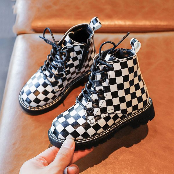 children' plaid martin boots 2020 autumn new girls black and white ch273c, Black;grey
children' plaid martin boots 2020 autumn new girls black and white ch273c, Black;grey