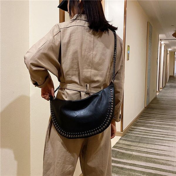 crescent rivet bags for women 2020 large capacity shoulder handbags pu leather female bag lady's bag bolsa feminina
crescent rivet bags for women 2020 large capacity shoulder handbags pu leather female bag lady's bag bolsa feminina