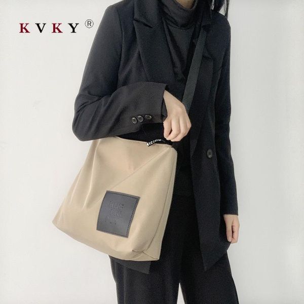 cross body 2021 women fashion underarm bag chain shoulder messenger causal handbags designer with mini pocket nylon cloth bags
cross body 2021 women fashion underarm bag chain shoulder messenger causal handbags designer with mini pocket nylon cloth bags