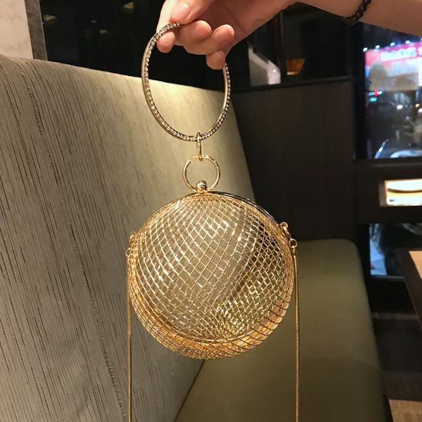 2020 hollow metal ball women shoulder bag gold cages handbags round clutch bag evening ladies luxury party bags crossbody purse
2020 hollow metal ball women shoulder bag gold cages handbags round clutch bag evening ladies luxury party bags crossbody purse