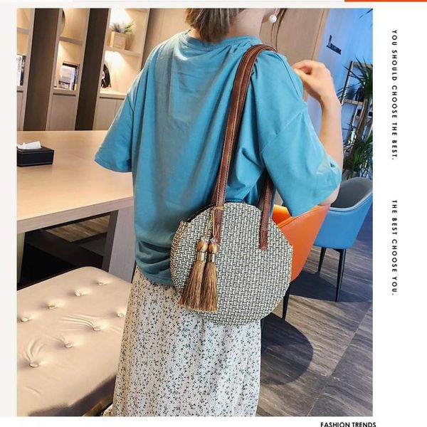2020 round tassel the new straw bag handbags women summer rattan bag handmade woven beach circle bohemia handbag new fashion
2020 round tassel the new straw bag handbags women summer rattan bag handmade woven beach circle bohemia handbag new fashion