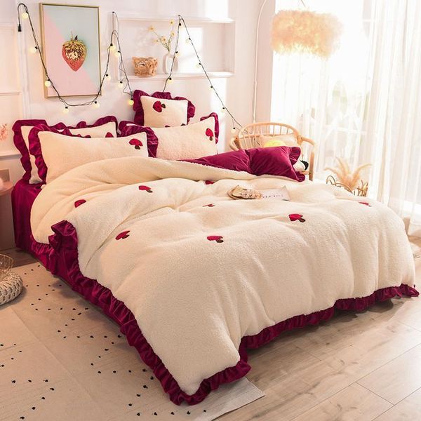 fleece fluffy heavyweigh warm bedding duvet cover set king size soft comforter cover quilt bed sheet pillowcases1
fleece fluffy heavyweigh warm bedding duvet cover set king size soft comforter cover quilt bed sheet pillowcases1