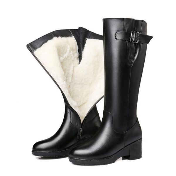 2021 designer fashion latest female designer boots desert boots flamingo arrow medal leather rough winter shoes, Black
2021 designer fashion latest female designer boots desert boots flamingo arrow medal leather rough winter shoes, Black