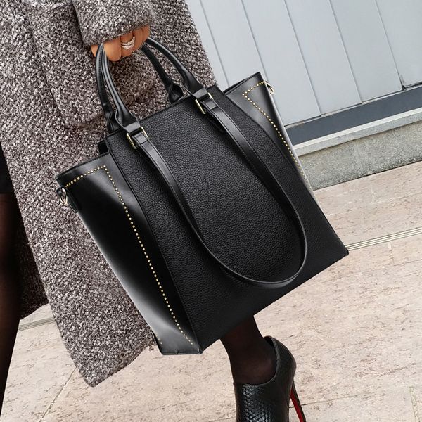 casual solid rivet big size women handbag vintage large capacity women's shoulder bag luxury pu leather tote bags for women new c0121
casual solid rivet big size women handbag vintage large capacity women's shoulder bag luxury pu leather tote bags for women new c0121