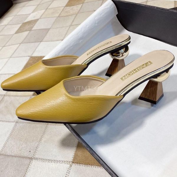 slippers brand designer 2021 spring fashion high heels woman pumps shoes outside dress zapatillas mujer casa flip flop, Black
slippers brand designer 2021 spring fashion high heels woman pumps shoes outside dress zapatillas mujer casa flip flop, Black