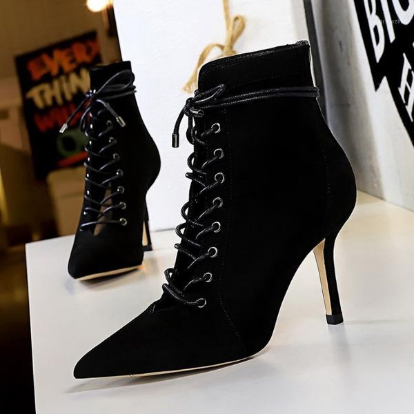 boots europe and the united states fashion was thin high-heeled suede pointed lace cross strap hollow boots1, Black
boots europe and the united states fashion was thin high-heeled suede pointed lace cross strap hollow boots1, Black