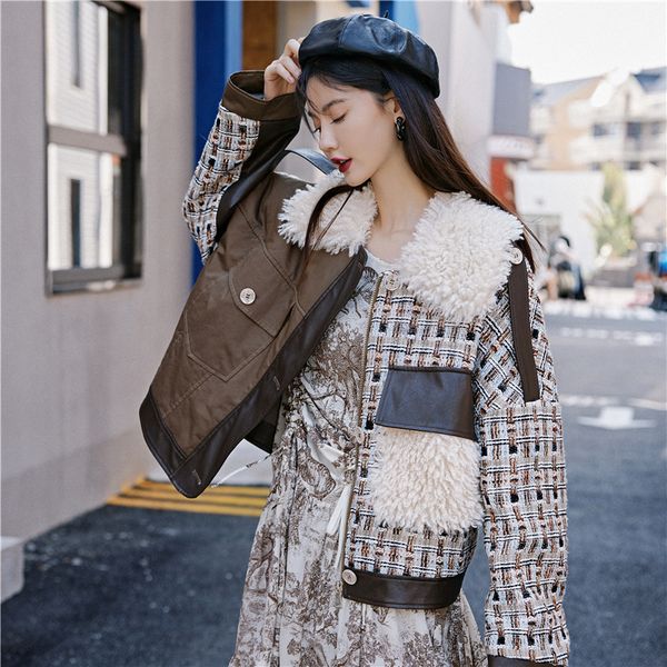 luxury women vintage winter coats printed ladies collar real fur from leather jackets short clothing ipno, Black;brown 
luxury women vintage winter coats printed ladies collar real fur from leather jackets short clothing ipno, Black;brown