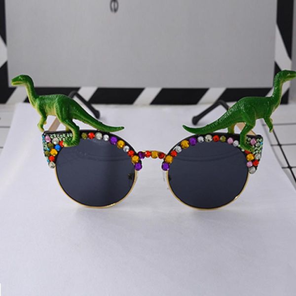 handmade dinosaur diamond crystal sunglasses women vintage brand baroque retro sun glasses female party oculos feminino de sol, White;black
handmade dinosaur diamond crystal sunglasses women vintage brand baroque retro sun glasses female party oculos feminino de sol, White;black