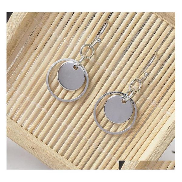 europe and the united states minimalist geometric metal mini double hollow silver roun sqcqgx dh_seller2010
europe and the united states minimalist geometric metal mini double hollow silver roun sqcqgx dh_seller2010