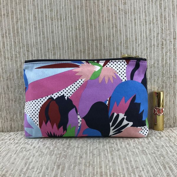 yownv hand pattern cosmetic storage travel cosmetics storage bag geometric fashion canvas cosmetic bag thvs0
yownv hand pattern cosmetic storage travel cosmetics storage bag geometric fashion canvas cosmetic bag thvs0