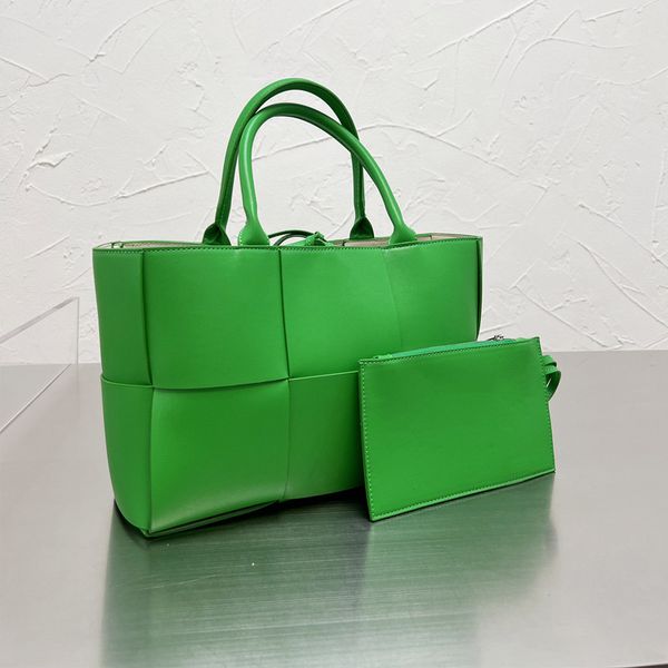 2022woven tote shopping bag 2ps handbag genuine leather large capacity pocket solid color higher quality women fashion shoulder
2022woven tote shopping bag 2ps handbag genuine leather large capacity pocket solid color higher quality women fashion shoulder