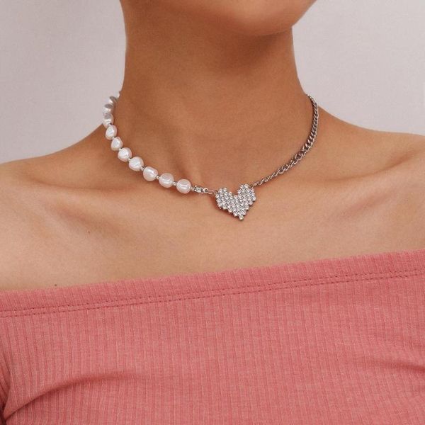 fashion crystal heart pendant choker necklace retro imitation pearls link chain neck collar punk hip hop charm party necklace, Golden;silver
fashion crystal heart pendant choker necklace retro imitation pearls link chain neck collar punk hip hop charm party necklace, Golden;silver