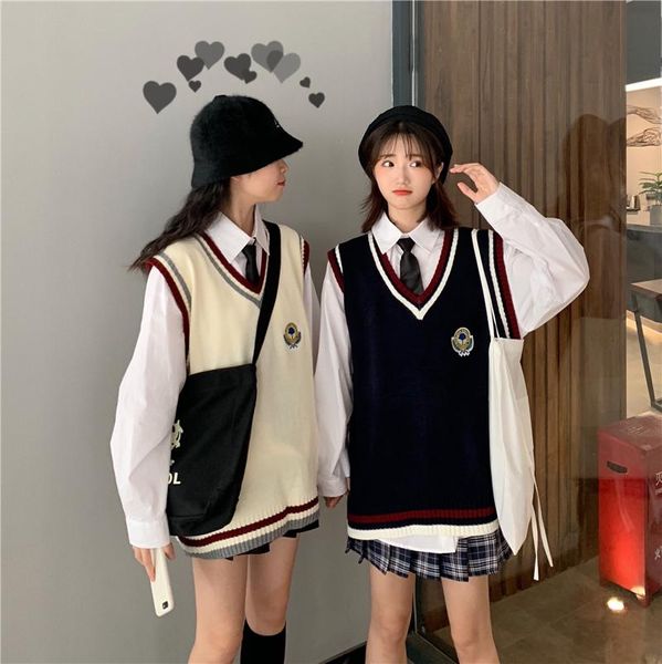 new v-neck vest early autumn college style sweater v-neck vest loose pullover vestfashion vests korean fashion woman jacket, Black;white
new v-neck vest early autumn college style sweater v-neck vest loose pullover vestfashion vests korean fashion woman jacket, Black;white