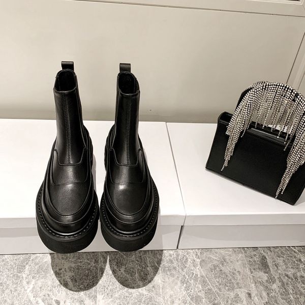 newstyle good quality genuine leather smoke tube boot 2021 black bottom women girl platform knight shoes fashion boots
newstyle good quality genuine leather smoke tube boot 2021 black bottom women girl platform knight shoes fashion boots