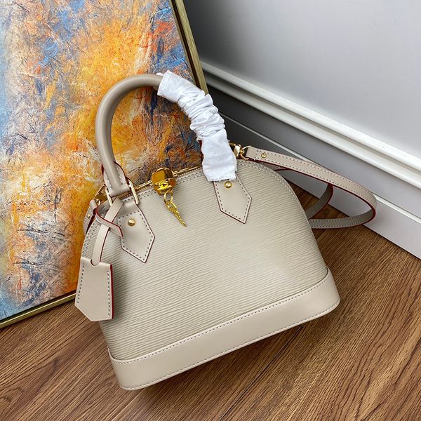 water corrugated shell embossed shoulder bag m40302 a classic bag with art deco style used for light cross-slung leather on classic styling
water corrugated shell embossed shoulder bag m40302 a classic bag with art deco style used for light cross-slung leather on classic styling