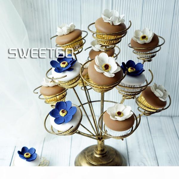 cupcake stand roll holder for wedding party bouquet shape white pink black gold cake display tools table decoration
cupcake stand roll holder for wedding party bouquet shape white pink black gold cake display tools table decoration